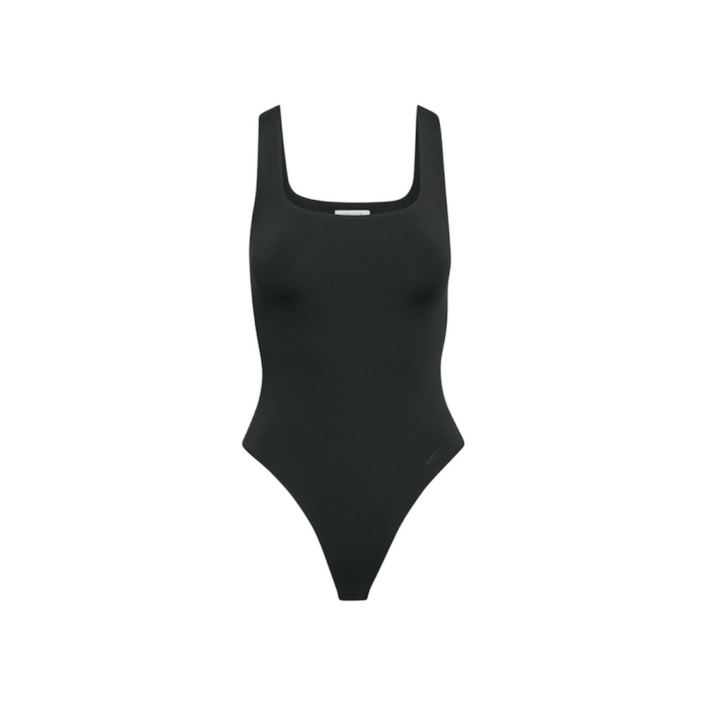 Aritzia contour squareneck sleeveless tank bodysuit